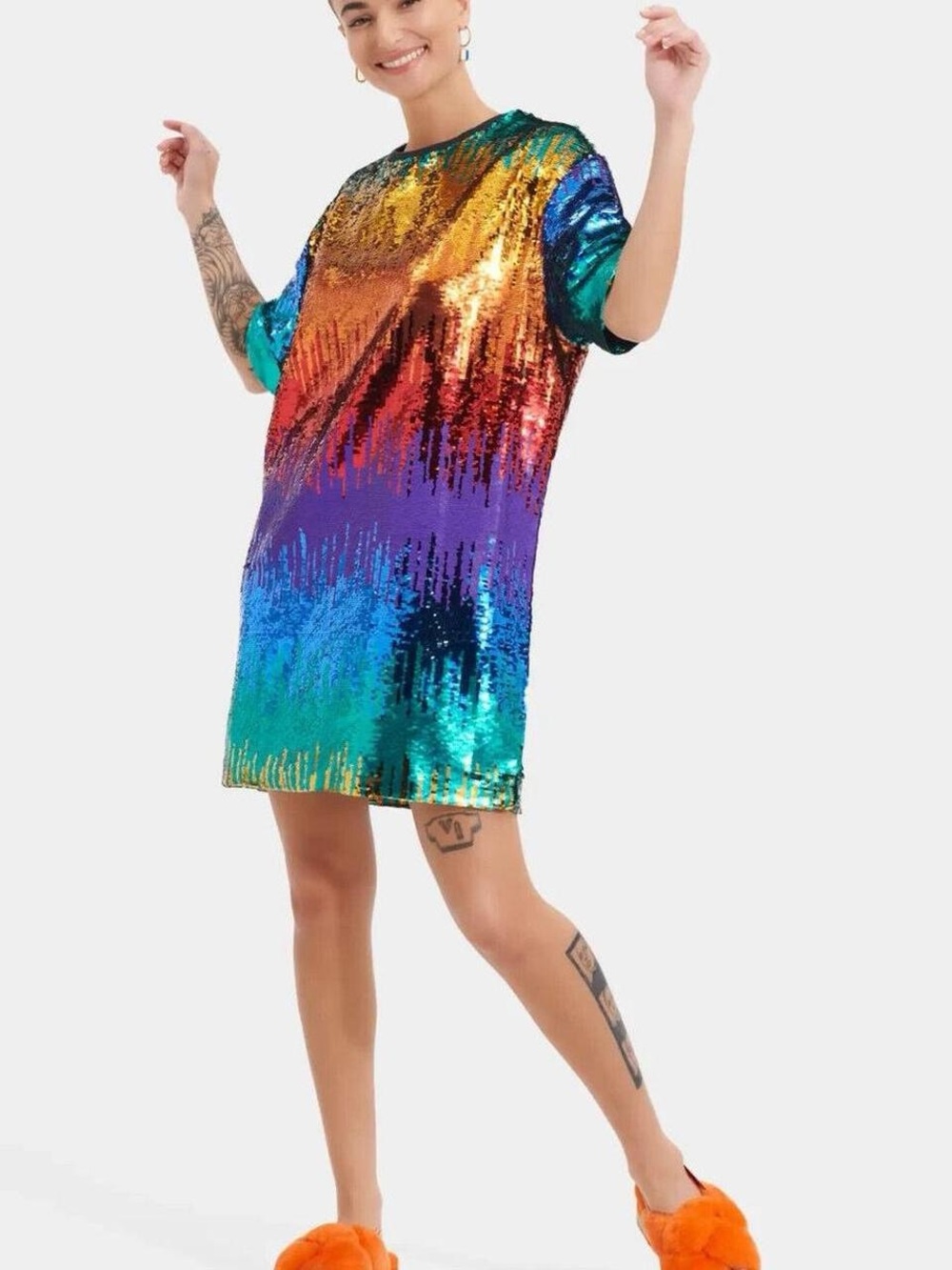 UGG ZOEY SEQUIN TEE DRESS PRIDE with multi-coloured sequin